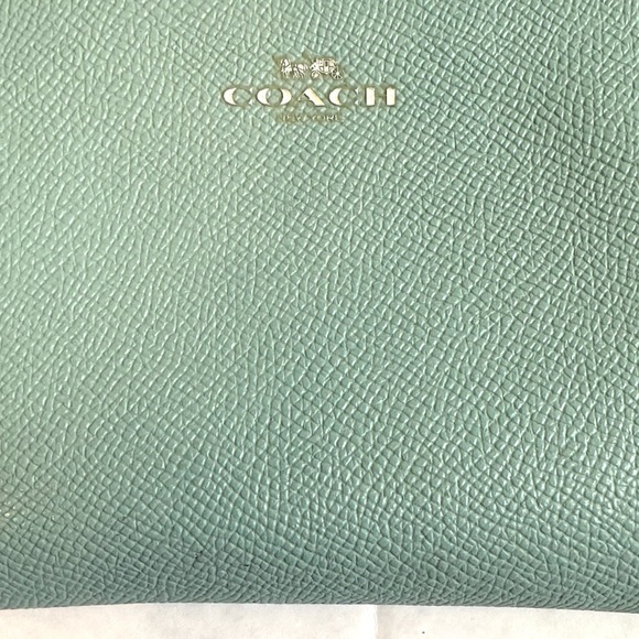 Coach Light Aqua/Mint Green Leather Zip-Around Wallet Wristlet - Picture 6 of 9